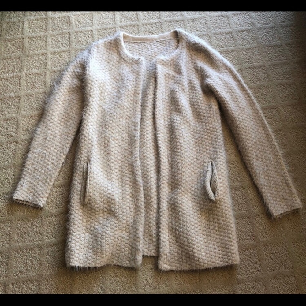 NWIT cozy cream sweater coat/cardigan